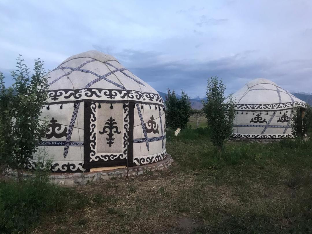 Guest House And Yurt Camp "Aktan" Bokonbayevo Dış mekan fotoğraf