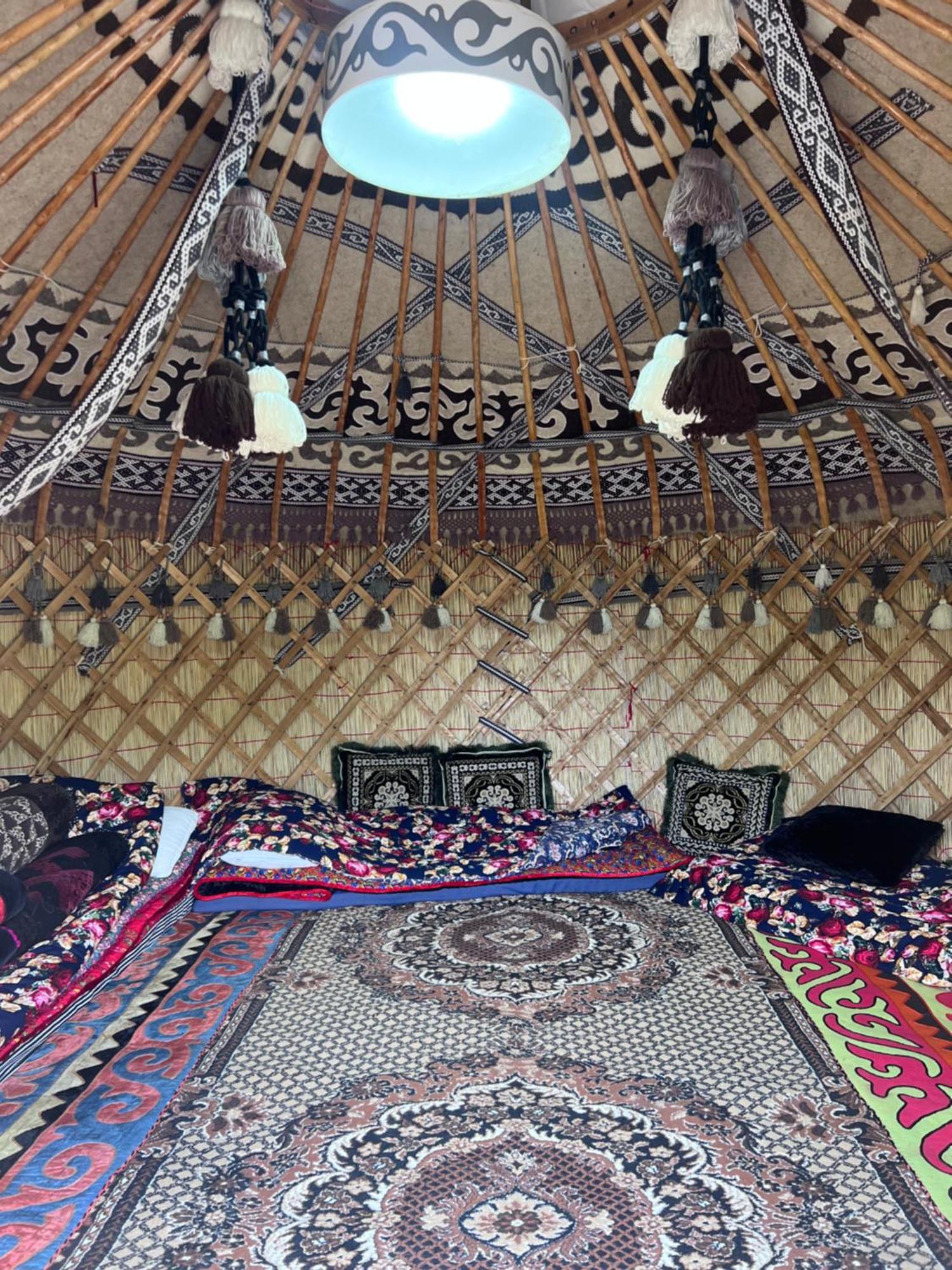 Guest House And Yurt Camp "Aktan" Bokonbayevo Dış mekan fotoğraf
