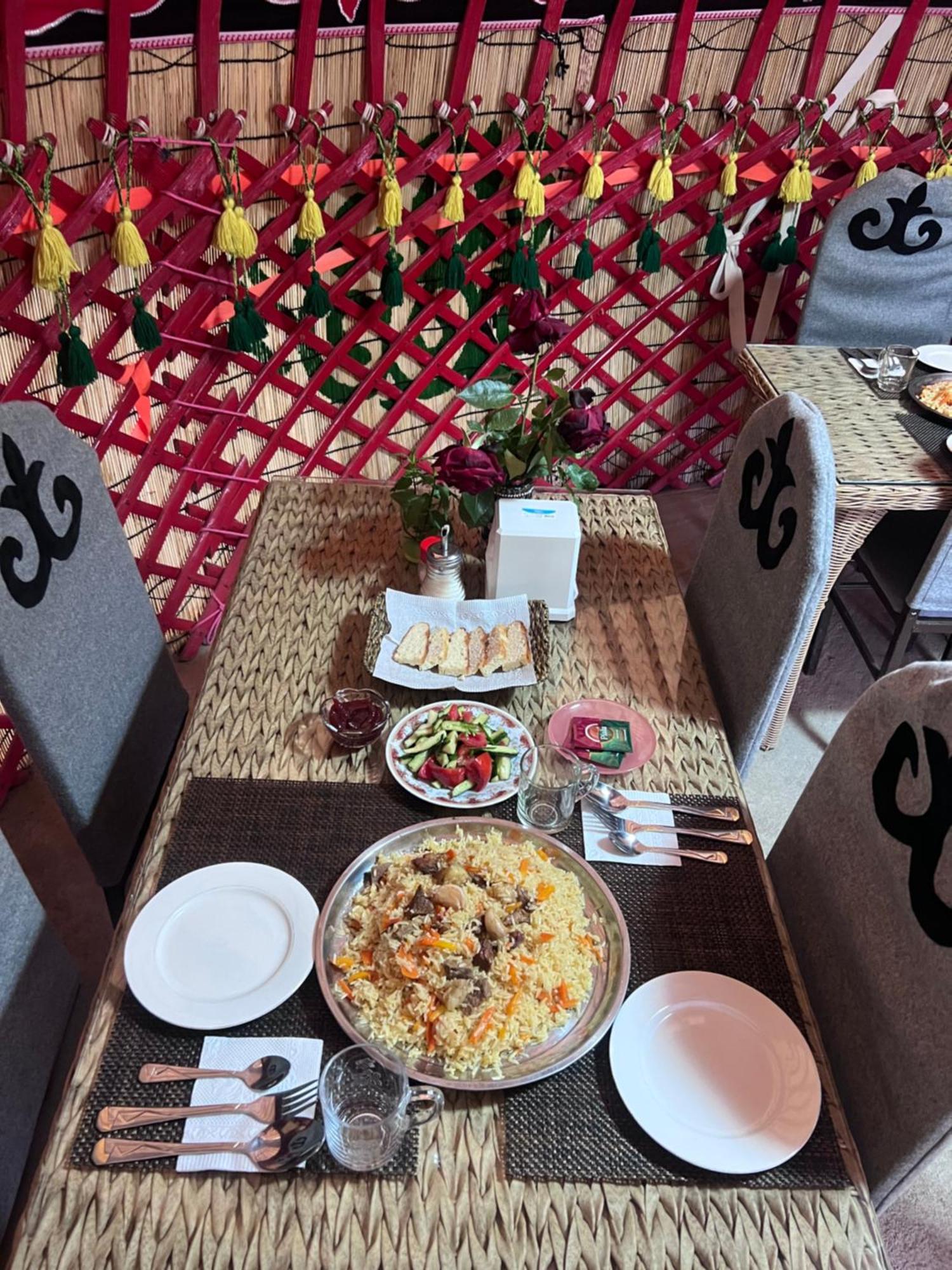 Guest House And Yurt Camp "Aktan" Bokonbayevo Dış mekan fotoğraf