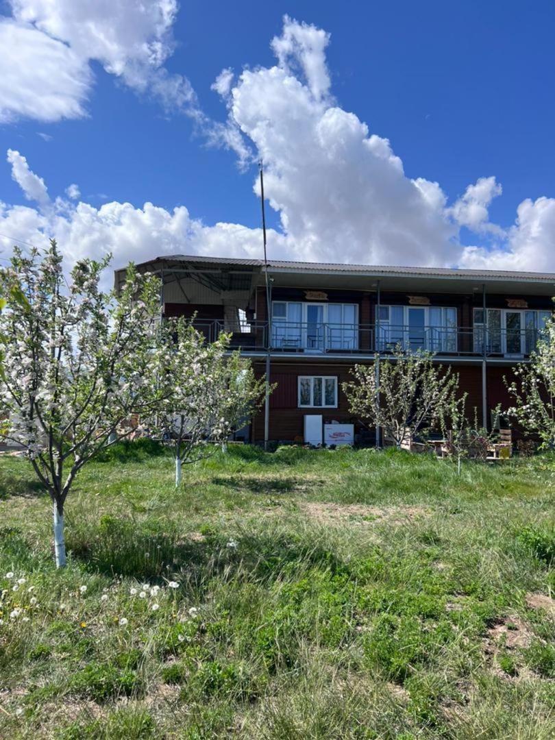 Guest House And Yurt Camp "Aktan" Bokonbayevo Dış mekan fotoğraf